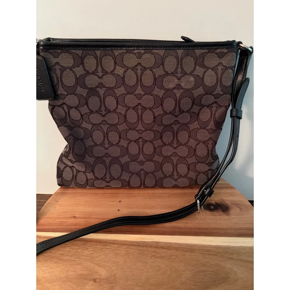 Coach Signature File Crossbody Bag Black Grey Jacquard Canvas F29960 EUC